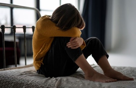 Как отличить апатию от глубокой депрессии